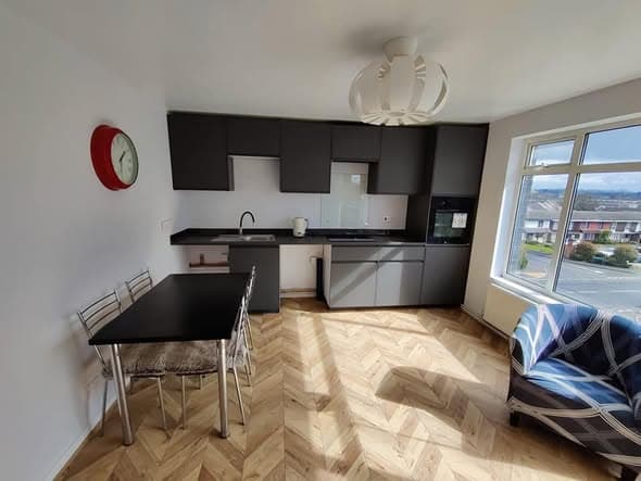 Open-plan kitchen with herringbone floor — Kitchen Fitting by Emir Handyman in Essex & East London